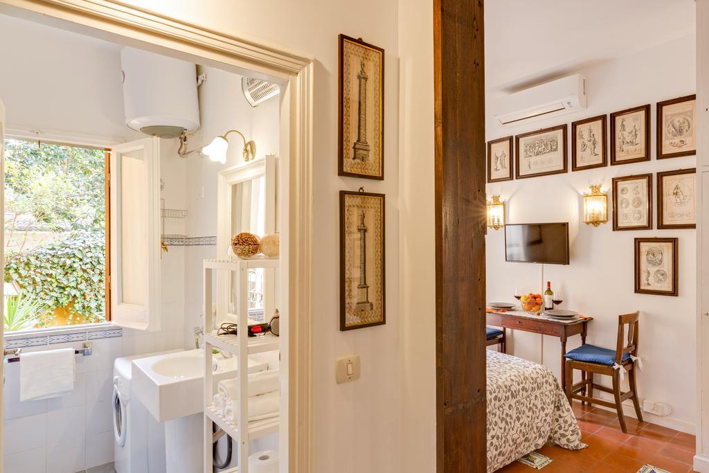 Casa vacanze Roman House With Balcony Roma