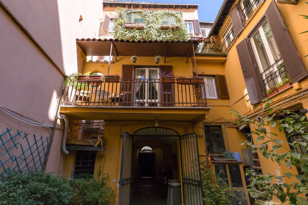 Roman House With Balcony * Roma